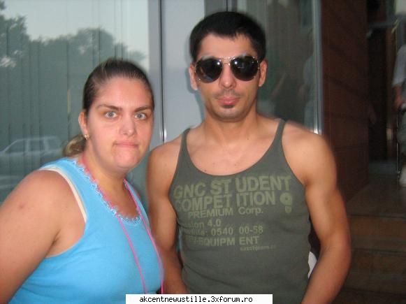 c serios e aici ... nici macar un zambet  :(  =( mariusica ... e si glumet da' si serios